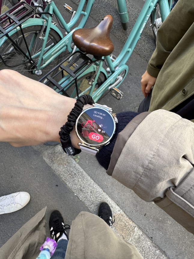 Female wears Huawei Watch GT6