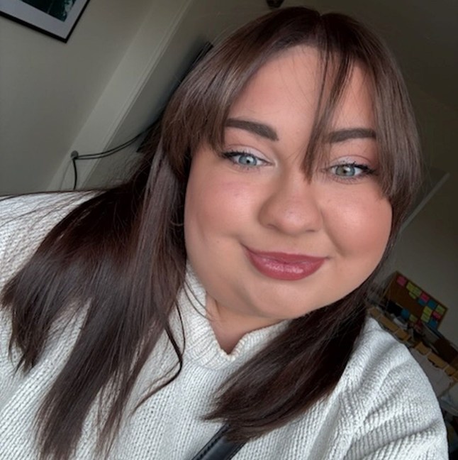 PIC FROM Kennedy News and Media (PICTURED: 28-YEAR-OLD HANNAH RICHARDS'S 'MOON FACE') A health worker blamed her 'moon face' and 'buffalo bump' on her back on too many restaurant date nights with her new boyfriend - until discovering it was a BRAIN tumour. Hannah Richards 'started gaining quite a lot' of weight at the beginning of 2023 - soon feeling 'horrendous' and getting 'teary' after piling on three stone. But the 28-year-old's friend suggested it was just 'comfort weight gain' as she was 'happy and content' with her new boyfriend Nathan Baker, 33. DISCLAIMER: While Kennedy News and Media uses its best endeavours to establish the copyright and authenticity of all pictures supplied, it accepts no liability for any damage, loss or legal action caused by the use of images supplied and the publication of images is solely at your discretion. SEE KENNEDY NEWS COPY - 0161 697 4266