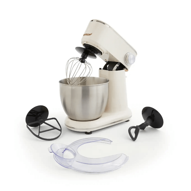 Cream mixer with accessories for baking