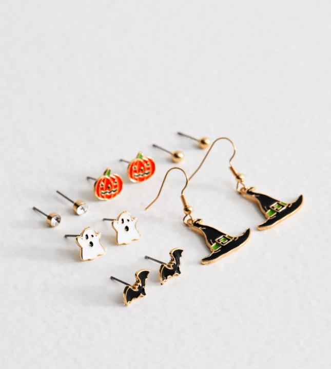 Halloween themed earrings