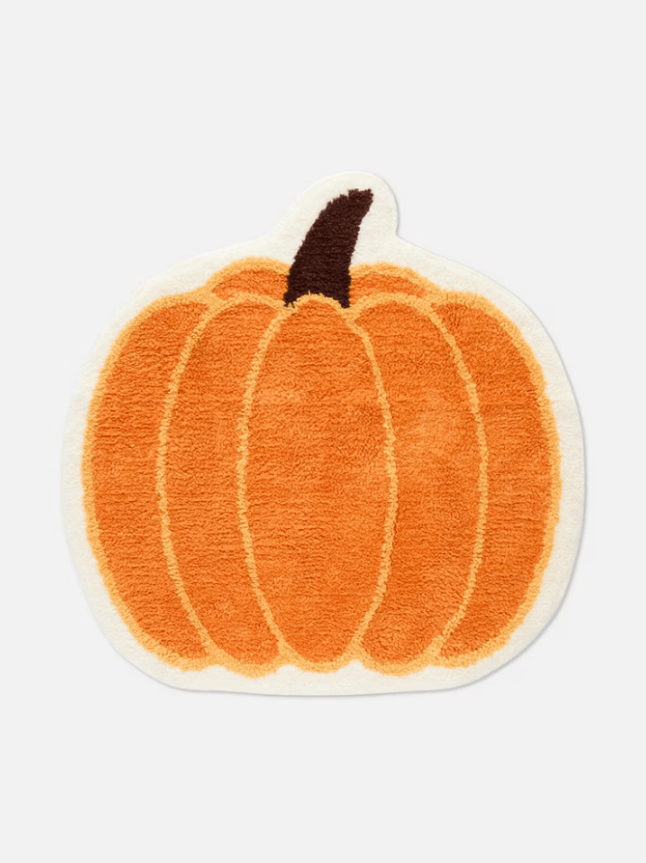 Pumpkin shaped bathmat