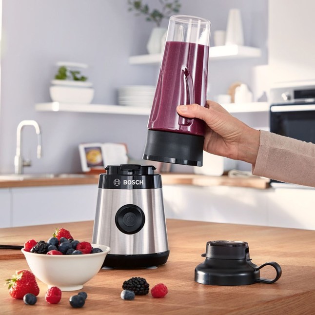 The Bosch Blender full of smoothie on a work surface