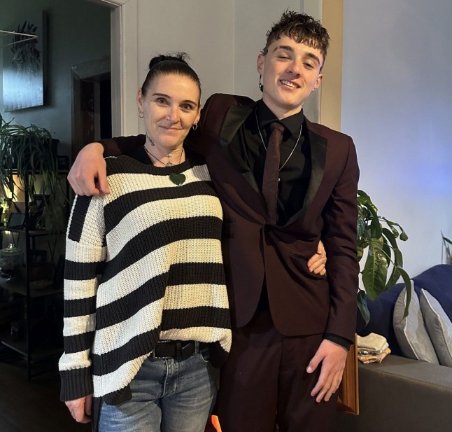 PIC FROM Kennedy News and Media (PIC SHOWS: KYLEE JOPE, 50, WITH SON LEERAY KING, 17) This shocking photo shows the blackened parts that doctors had to CUT OUT from a teenager's LUNG - after vaping for only three years. LeeRay King, who lives near Wellington, New Zealand, began using disposable vapes from the age of 14, soon developing a secret habit that he hid from family members for more than a year. At the height of his addiction, the now 17-year-old was getting through four disposable vapes in one week - using e-cigarettes 'all day every day'. DISCLAIMER: While Kennedy News and Media uses its best endeavours to establish the copyright and authenticity of all pictures supplied, it accepts no liability for any damage, loss or legal action caused by the use of images supplied and the publication of images is solely at your discretion. SEE KENNEDY NEWS COPY - 0161 697 4266