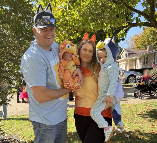 PIC FROM Kennedy News and Media (PICTURED: [L TO R] ANDREW DRAIME, 37, LILLIAN DRAIME, 2 MONTHS, KRISTEN DRAIME, 28, MILEY DRAIME, 2) A mum claims a baby monitor saved her tot's life after it revealed a 'glow' in her pupil - that turned out to be cancer. Kristen Draime was concerned about her daughter Miley Draime when she noticed her left eye 'wandering' in September 2025 and booked an appointment with a doctor. Initially reassured it wasn't anything to worry about, the paediatrician referred Miley for a December appointment with an ophthalmologist to rule out anything more serious. DISCLAIMER: While Kennedy News and Media uses its best endeavours to establish the copyright and authenticity of all pictures supplied, it accepts no liability for any damage, loss or legal action caused by the use of images supplied and the publication of images is solely at your discretion. SEE KENNEDY NEWS COPY - 0161 697 4266