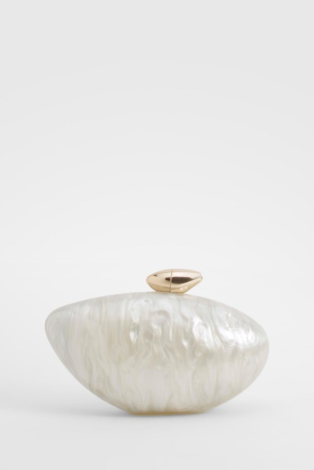 Pearl clutch bag with gold top