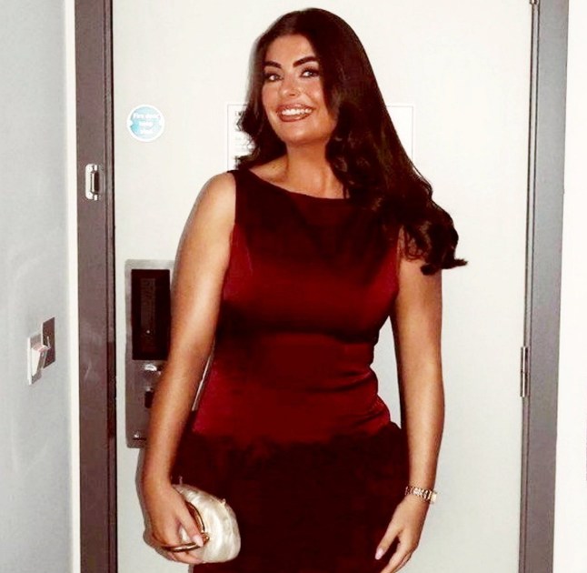 Ellie Curran who had to go to the toilet "every two seconds" while on her period discovered it's because her womb is split in half. // The medical condition ? called complete bicorporeal uterus ? occurs where the uterus has a deep external indentation at the top which creates two distinct heart-shaped uterine cavities that are fully separated by a wall of tissue. Ellie Curran, 21, first started experiencing intense pain when she started her period aged 12. Alongside ?leaking? through sanitary products she has found herself unable to ?leave the house? due to the intensity of the pain ? and received a diagnosis of PMDD ? Premenstrual Dysphoric Disorder ? in November 2025. Doctors removed her appendix when she was 19 due to her stomach pain but found it had not ruptured. During the surgery they found what they believed to be an extra womb and Ellie was referred to a women?s clinic. After further scans doctors ?didn?t know for sure? whether Ellie?s uterus was completely split into two ? Uterus Didelphys ? or was one uterus that had an indentation, called a Bicoporeal Uterus. Photo released 23/01/2026