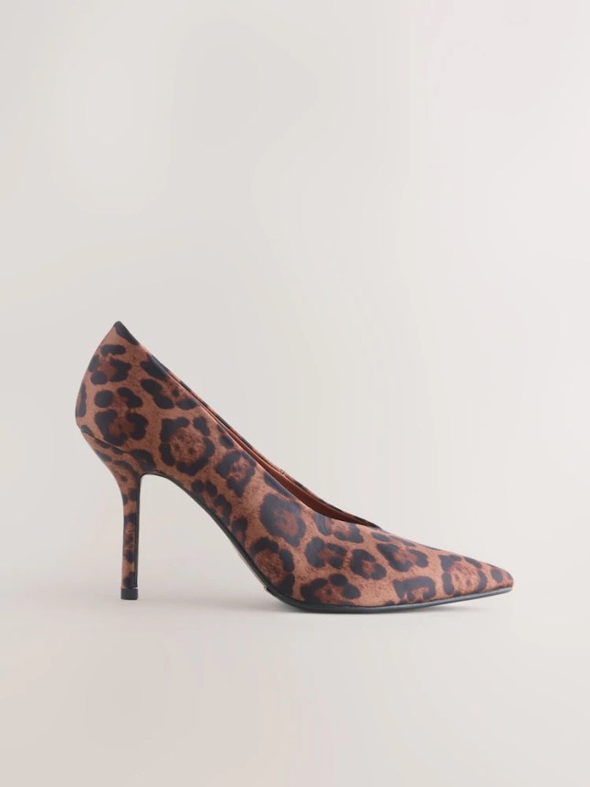 Brown leopard printed heel
