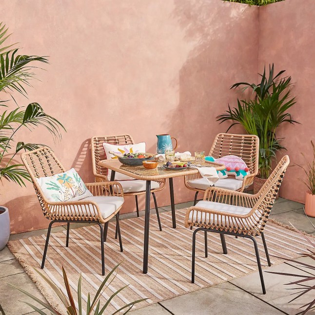 4-piece seating/dining set