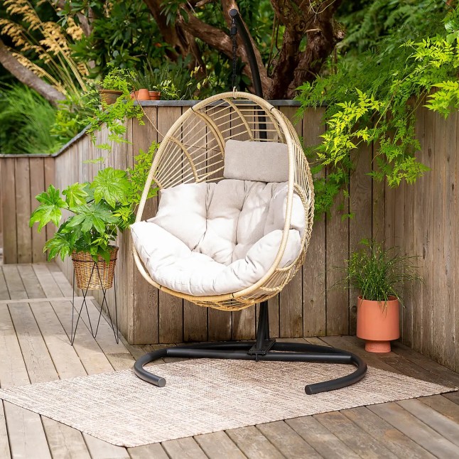 Woven hanging egg chair