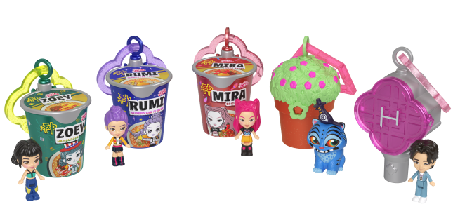 Mattel Kpop Demon Hunters Polly Pocket keychain toys