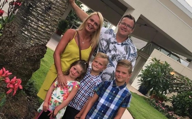 Marie Fellows (Izzie ghosting) - My daughter's legs ached after a beach party ? then she died